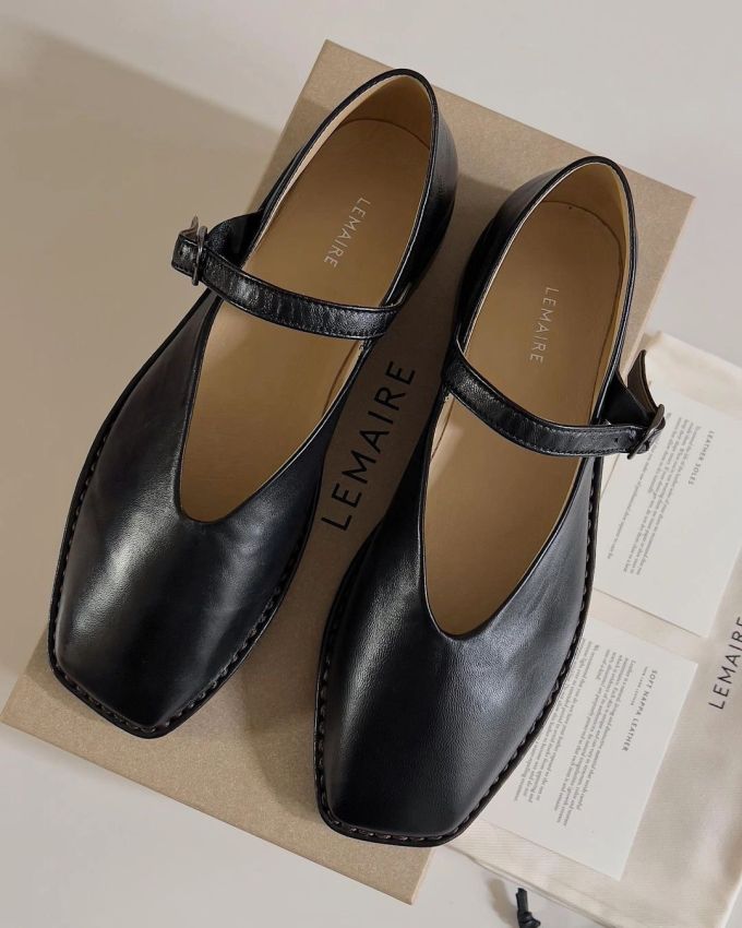 方头 袢扣 中口鞋 皮革 