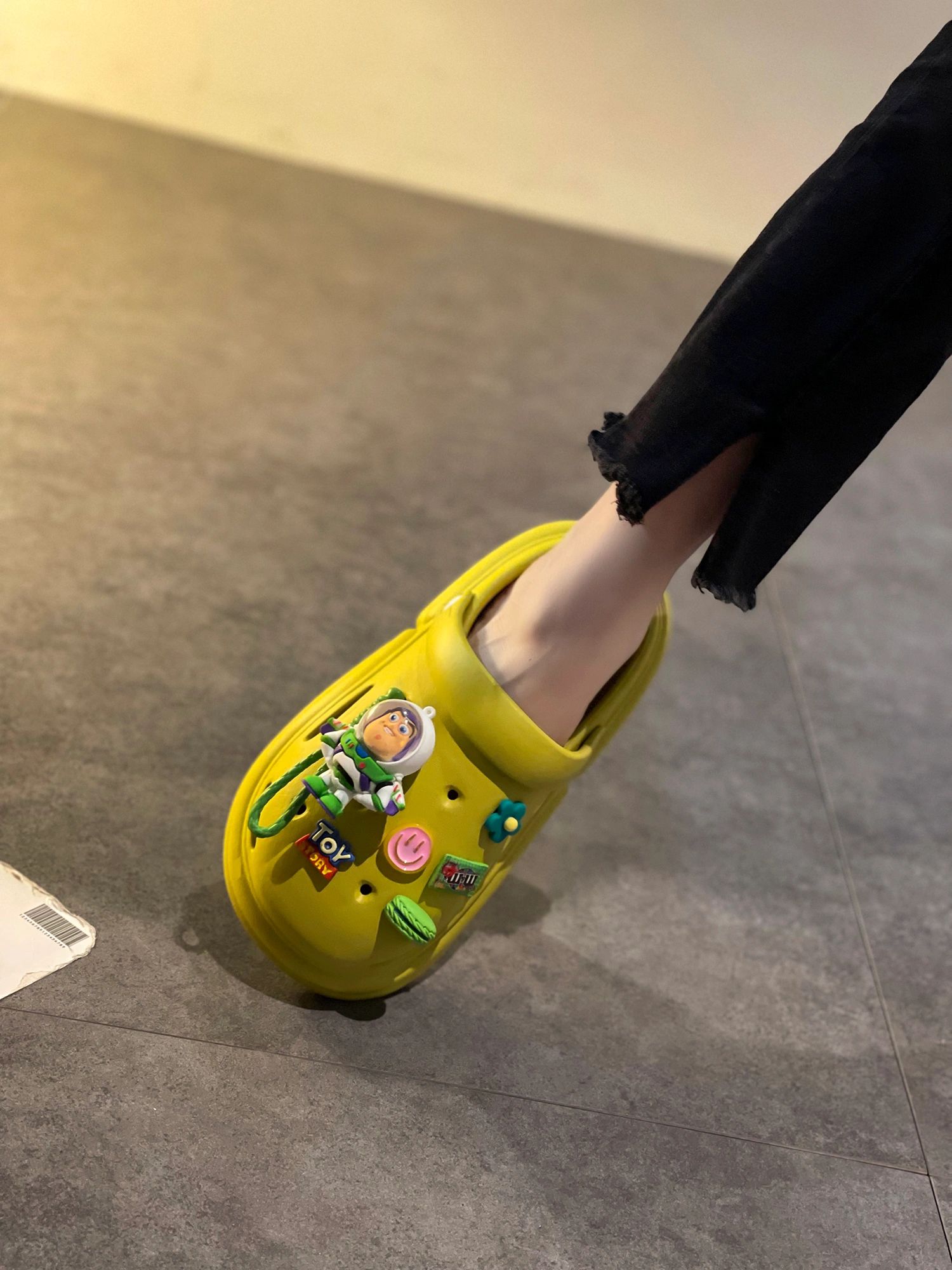 无帮  - VALI鞋履AI设计主图