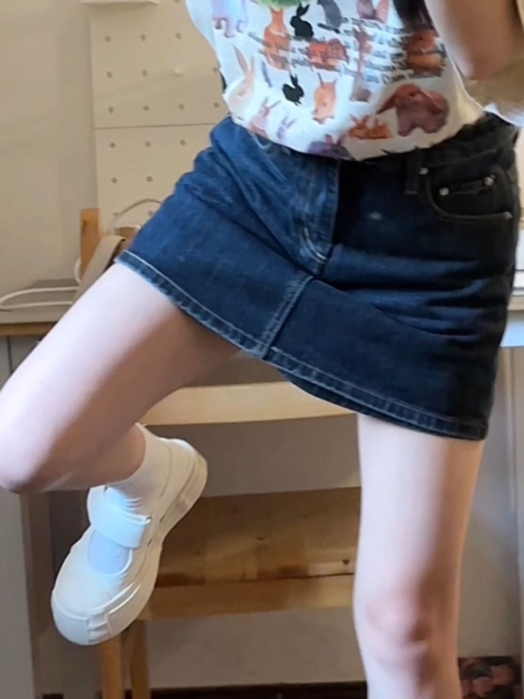 牛仔面料 A型 洗水 深蓝黑色 波塞冬蓝 基础扣饰  - VALI鞋履AI设计主图