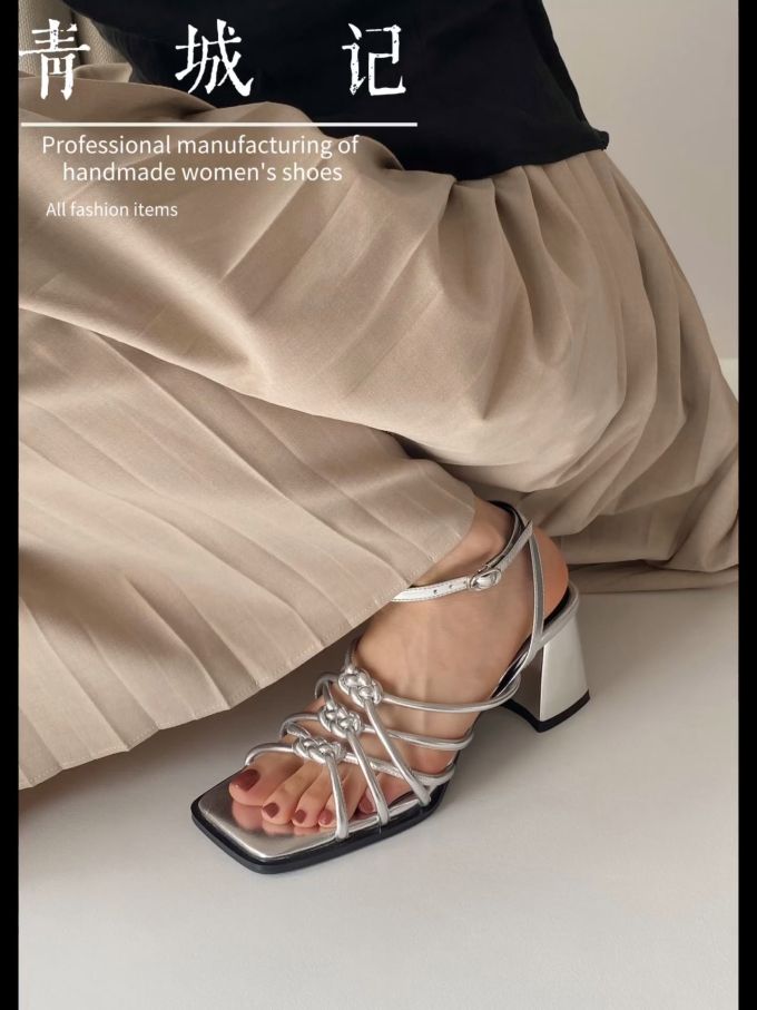 高跟 粗跟 无帮 袢扣 皮革 