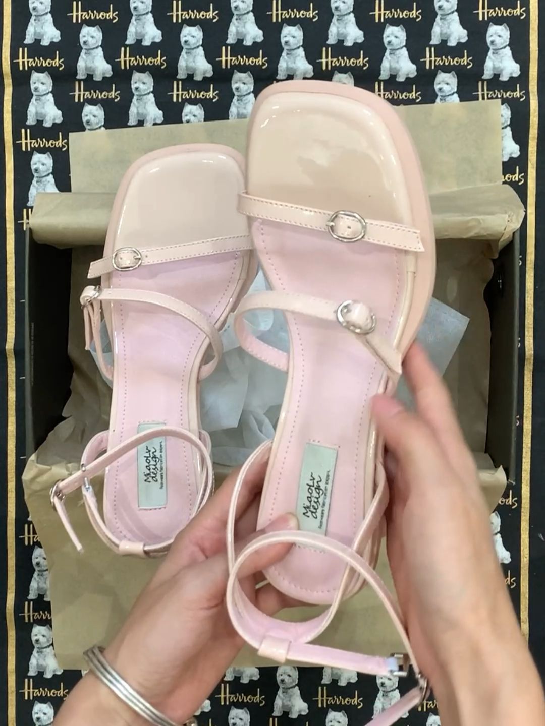 无帮 袢扣  - VALI鞋履AI设计主图