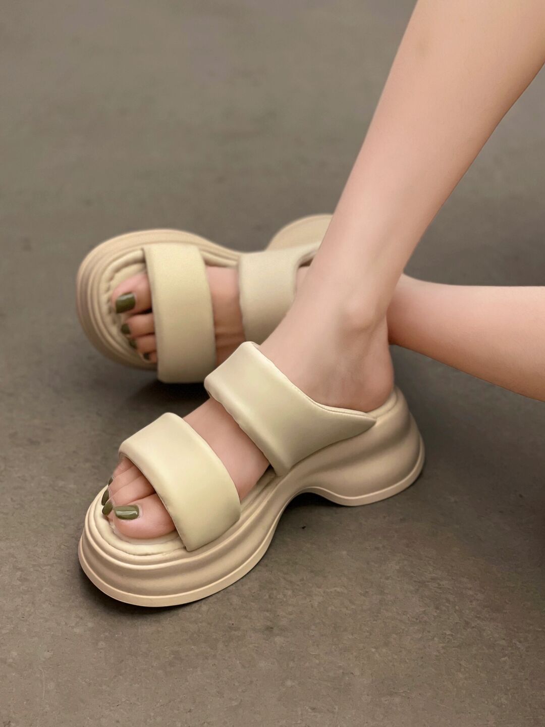 无帮  - VALI鞋履AI设计主图