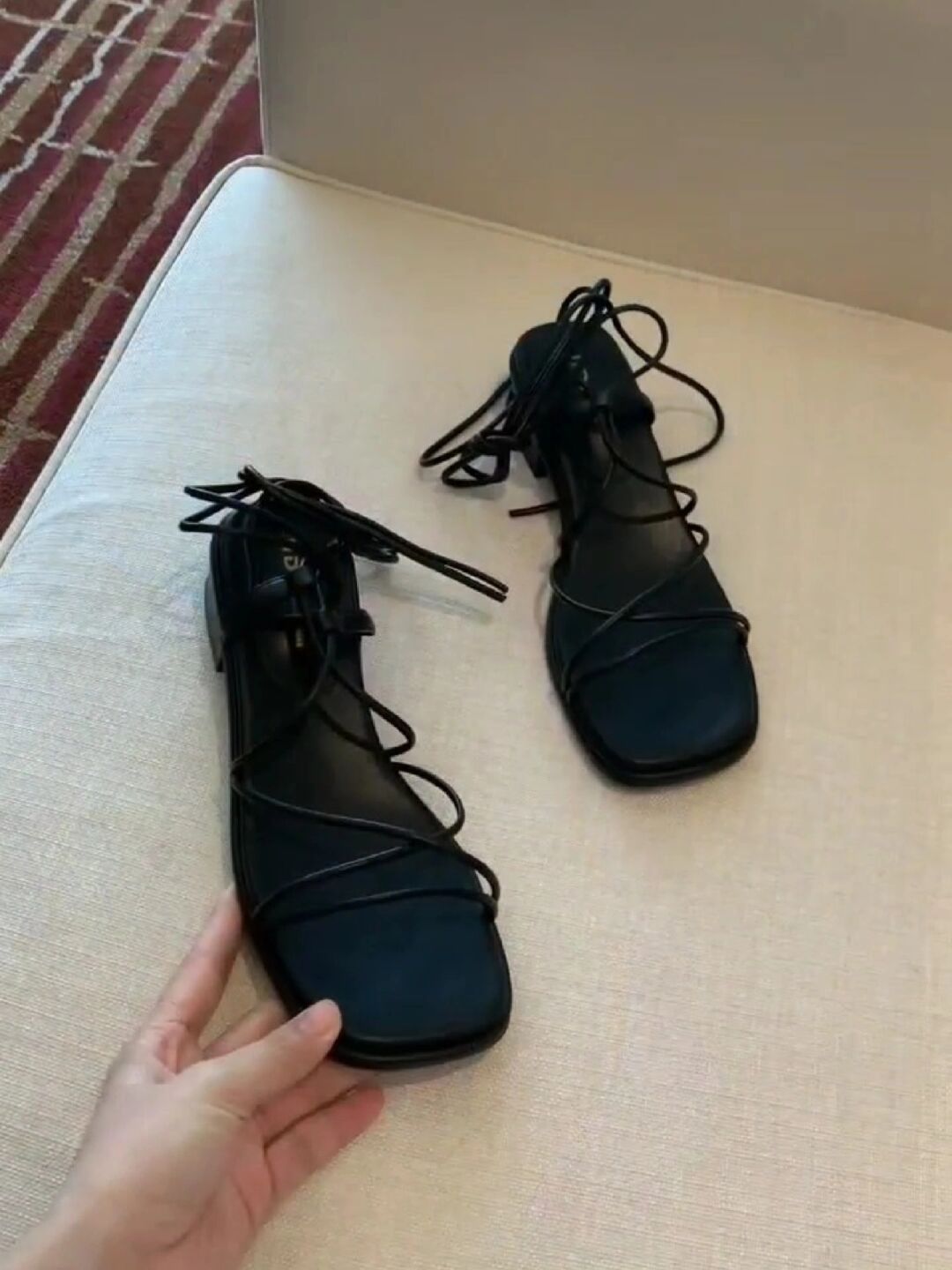 无帮 袢扣 皮革  - VALI鞋履AI设计主图