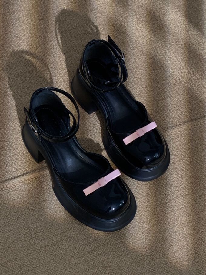 圆头 袢扣 中口鞋 皮革 