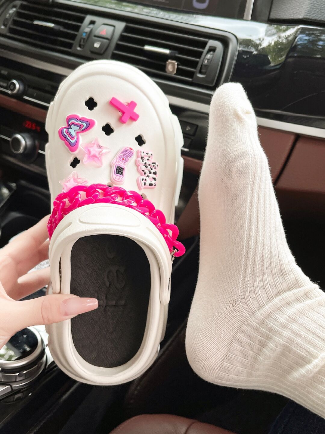 无帮  - VALI鞋履AI设计主图