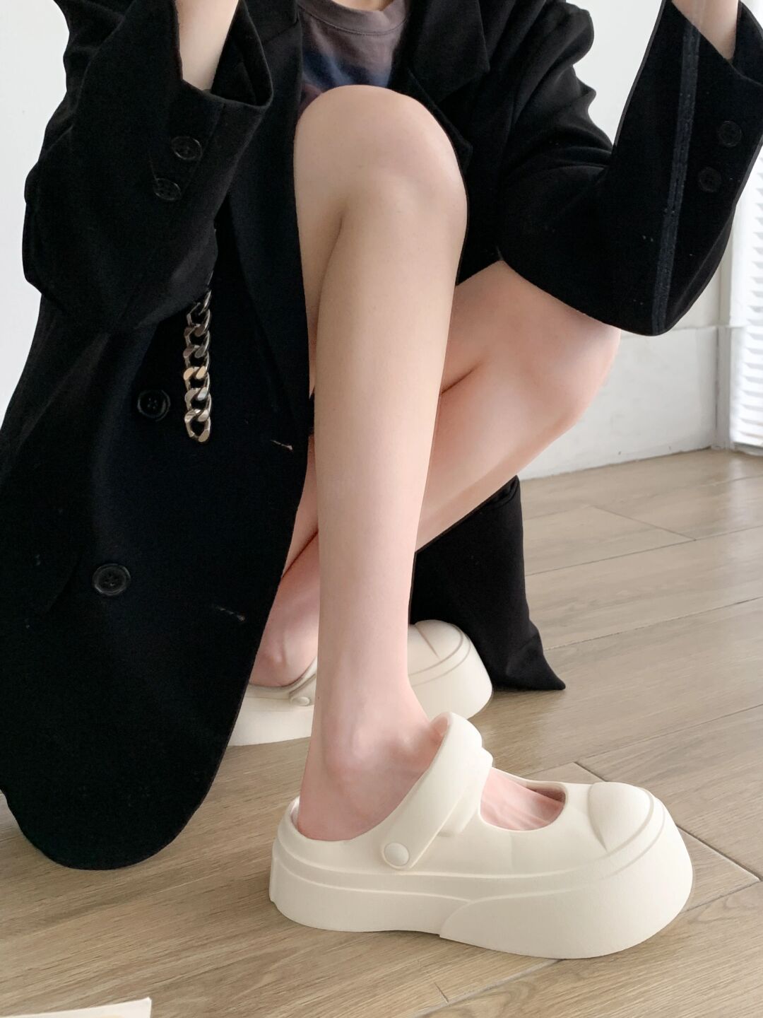 无帮  - VALI鞋履AI设计主图