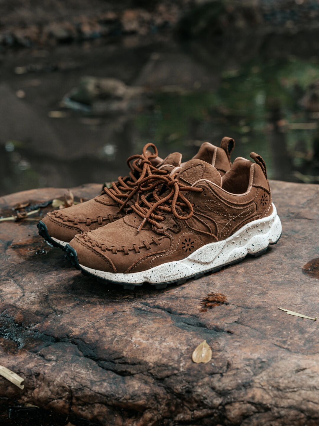 低帮 系带 皮革  - VALI鞋履AI设计主图