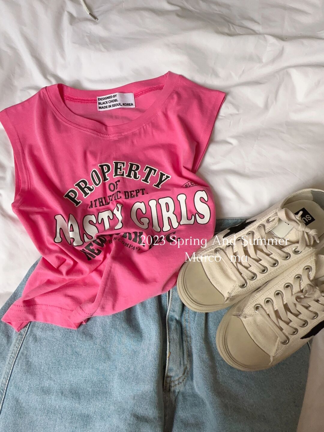 针织面料 H型 圆形领 文字图案 印花 亮粉红 覆盆子冰沙红  - VALI鞋履AI设计主图