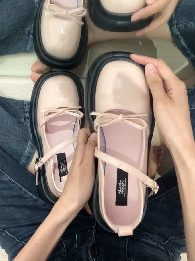 圆头 袢扣 中口鞋 皮革 