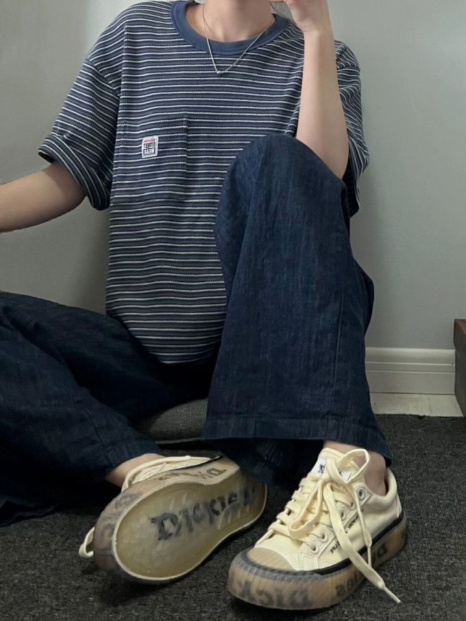 针织面料 圆形领 条纹/波纹 标志图案 深蓝黑色 徽章 韩系休闲 休闲 