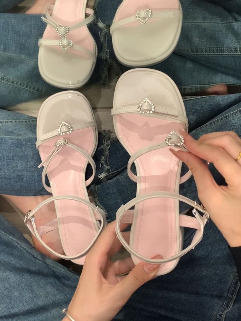 无帮 袢扣  - VALI鞋履AI设计主图