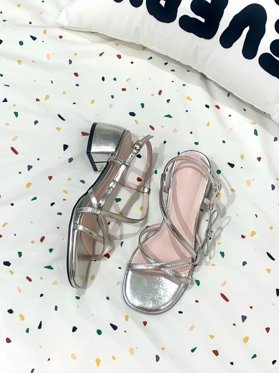 无帮 松紧带 袢扣  - VALI鞋履AI设计主图