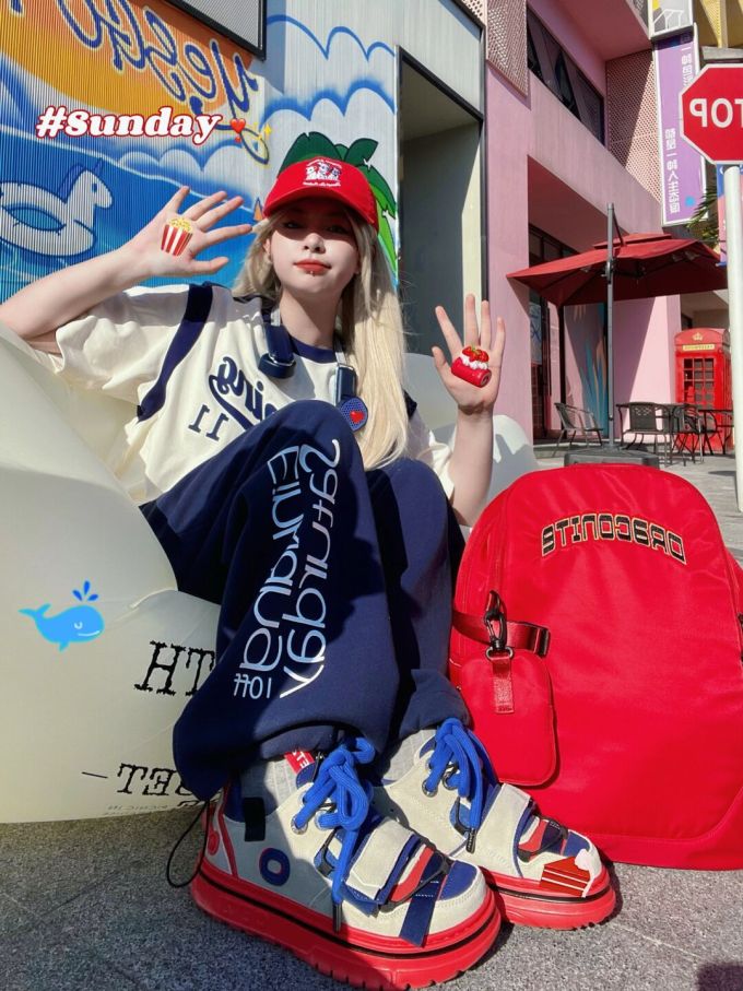 针织面料 H型 卡通次元 文字图案 印花 夜蓝色 潮牌 