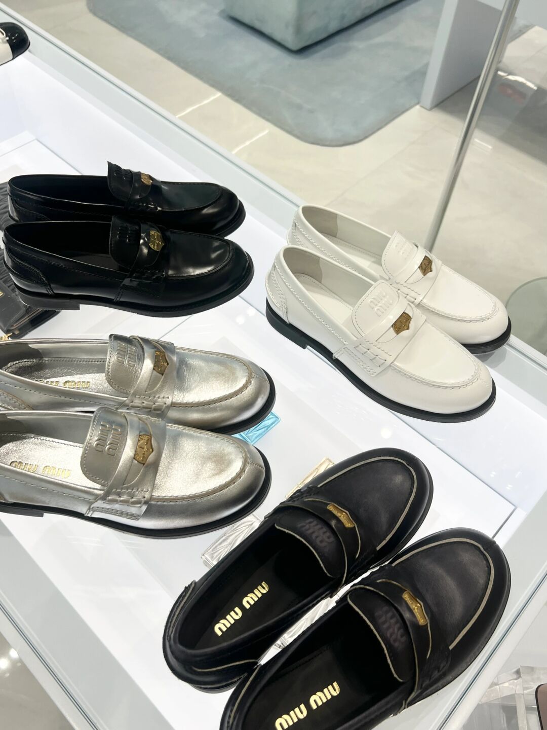 圆头 深口鞋 皮革  - VALI鞋履AI设计主图