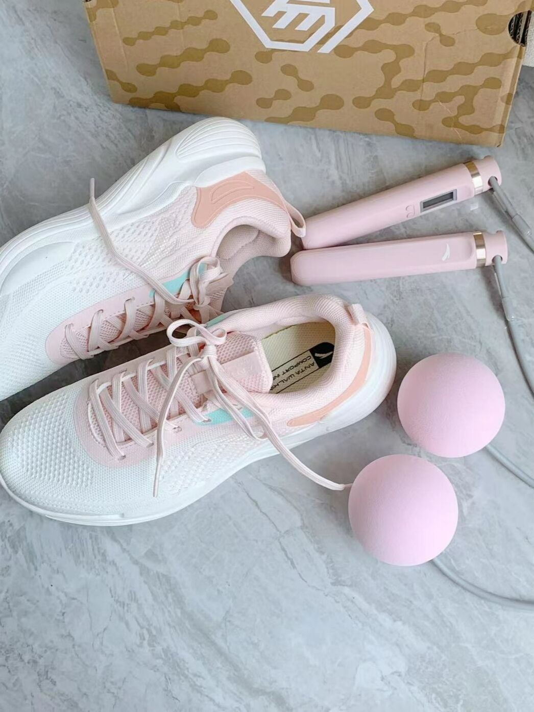 低帮 系带 网面  - VALI鞋履AI设计主图