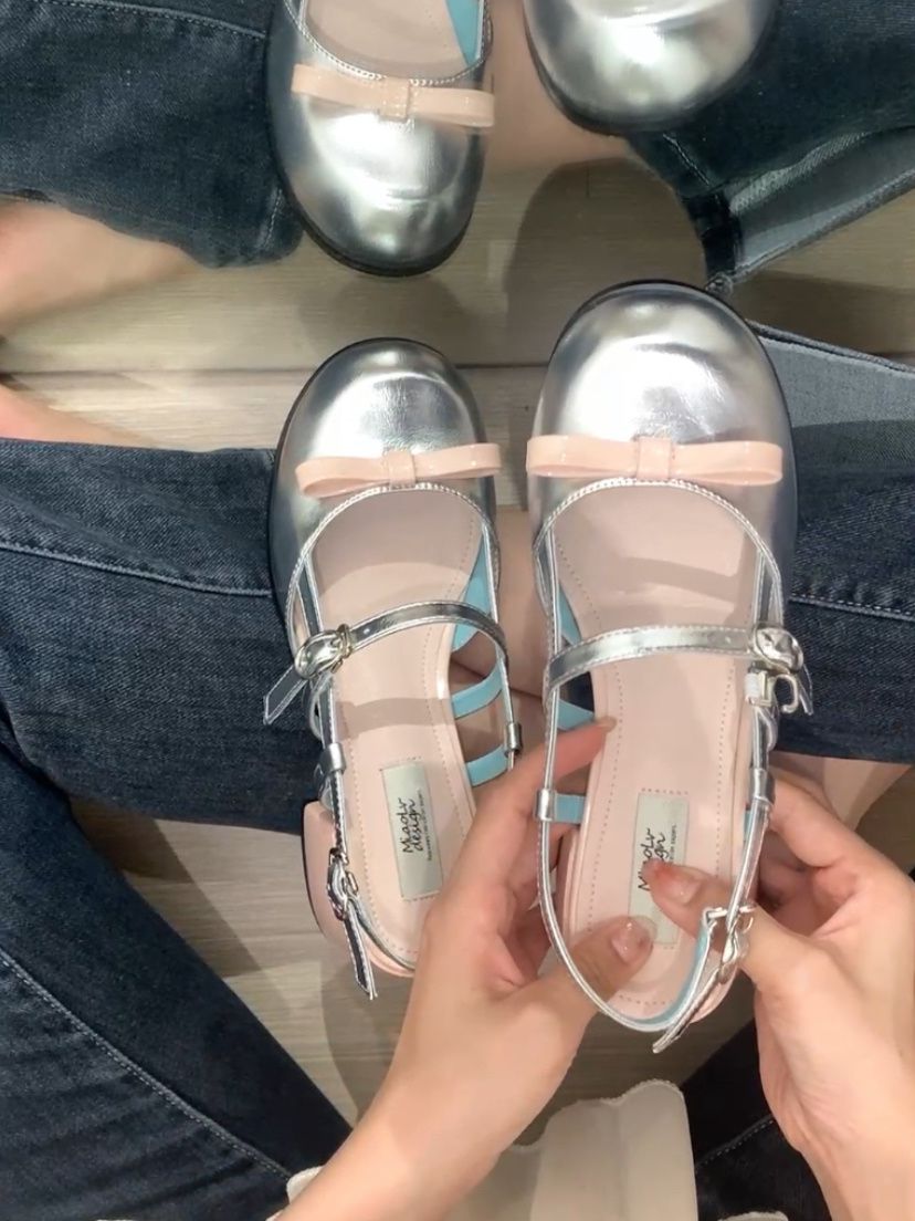 圆头 袢扣 中口鞋 皮革  - VALI鞋履AI设计主图