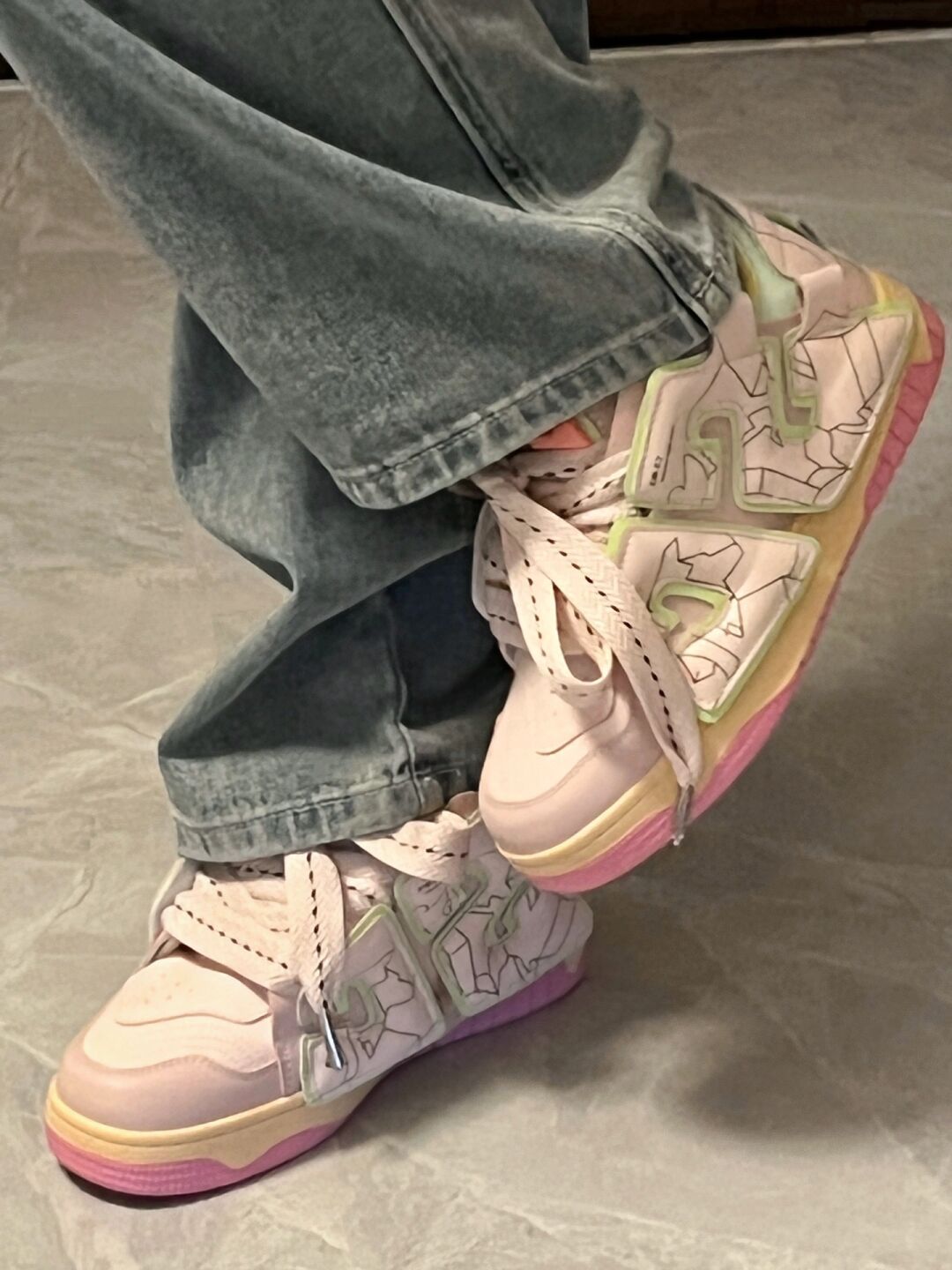 低帮 系带 皮革  - VALI鞋履AI设计主图