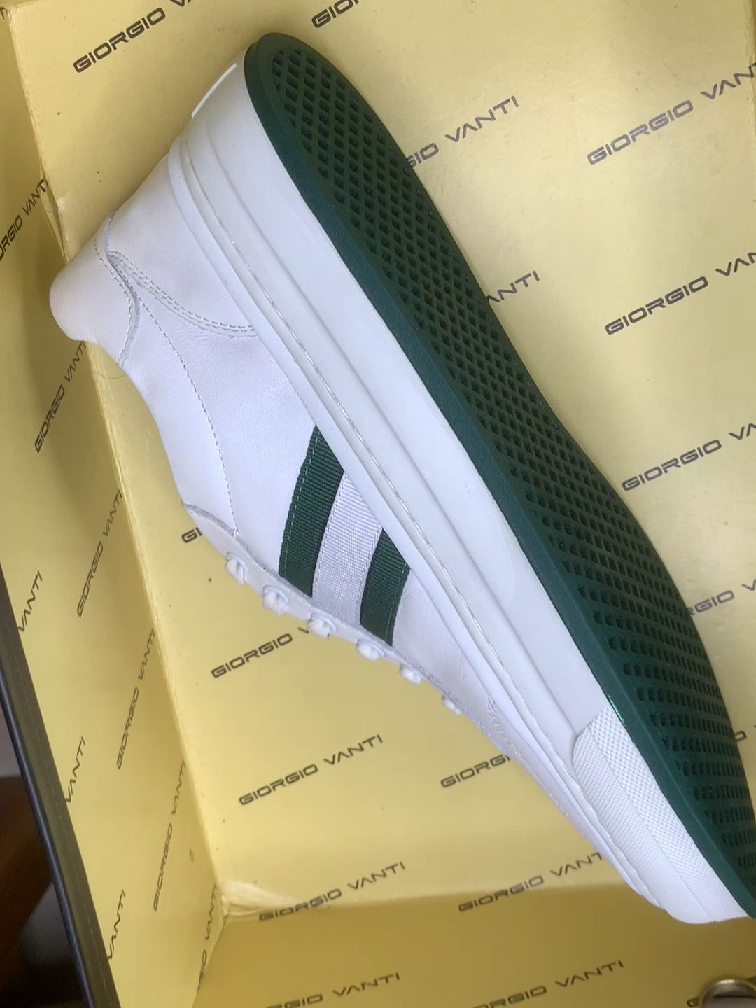 低帮 皮革  - VALI鞋履AI设计主图