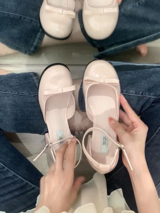 无帮 袢扣 皮革 