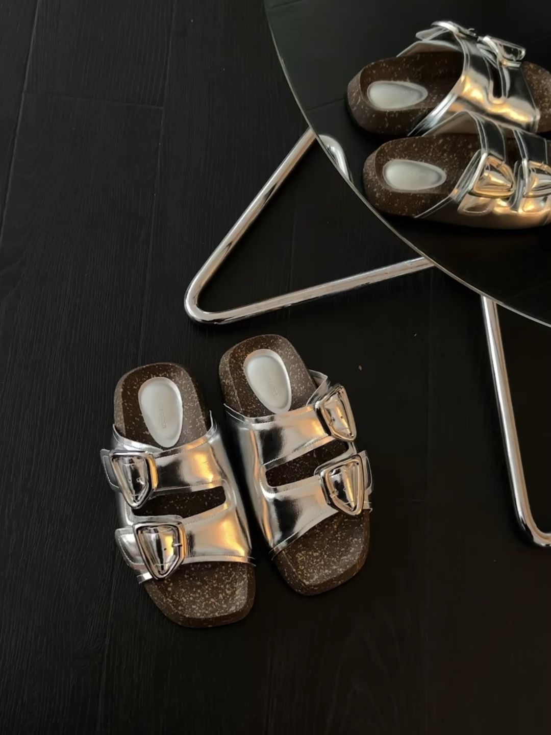  - VALI鞋履AI设计主图