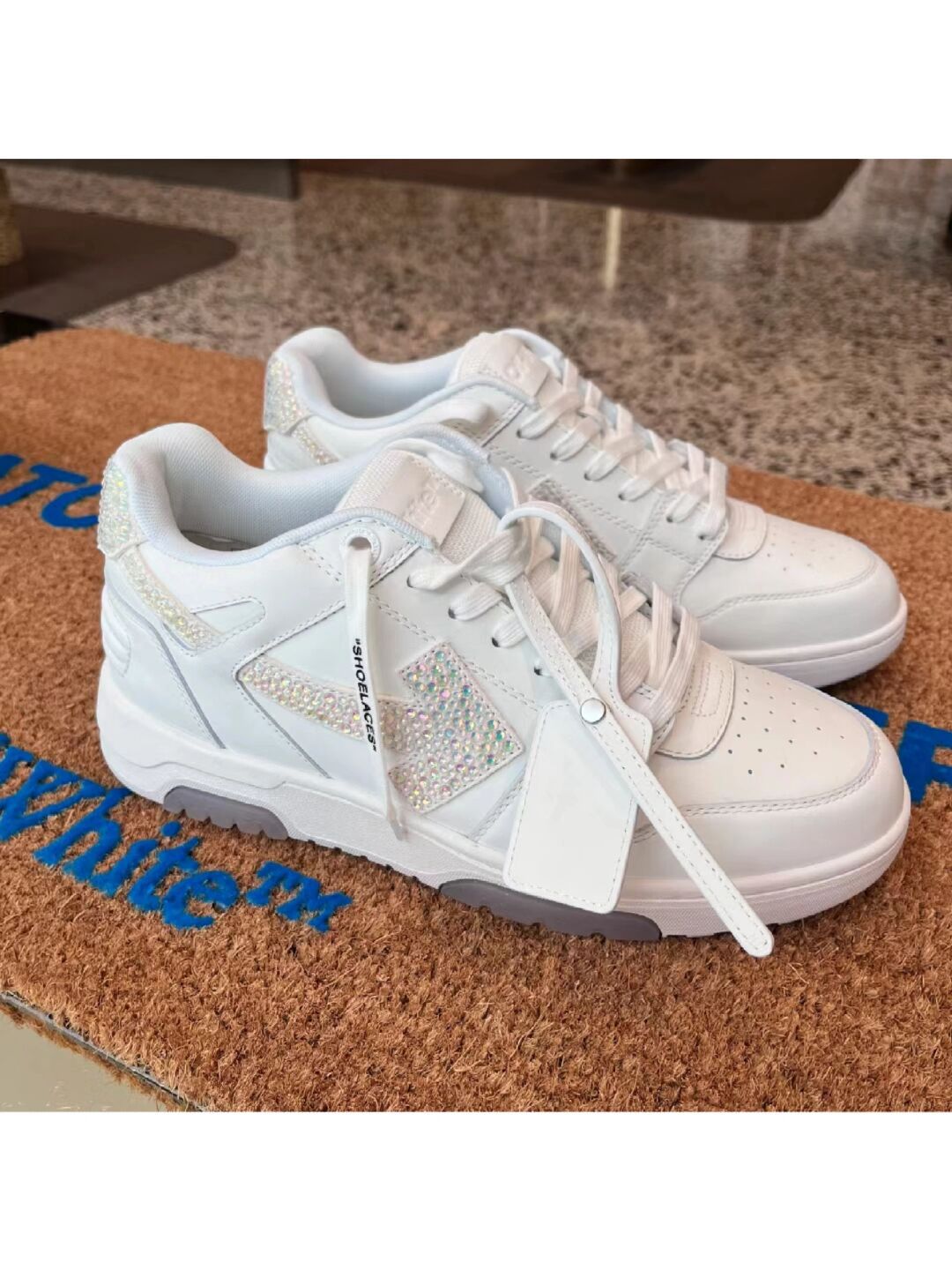 低帮 系带 皮革  - VALI鞋履AI设计主图