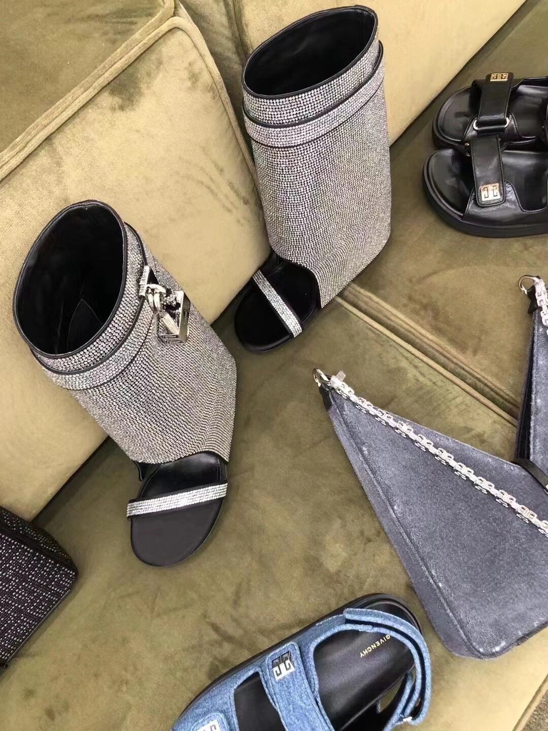 粗跟 方头  - VALI鞋履AI设计主图