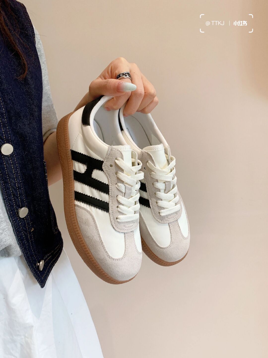 低帮 系带 皮革  - VALI鞋履AI设计主图