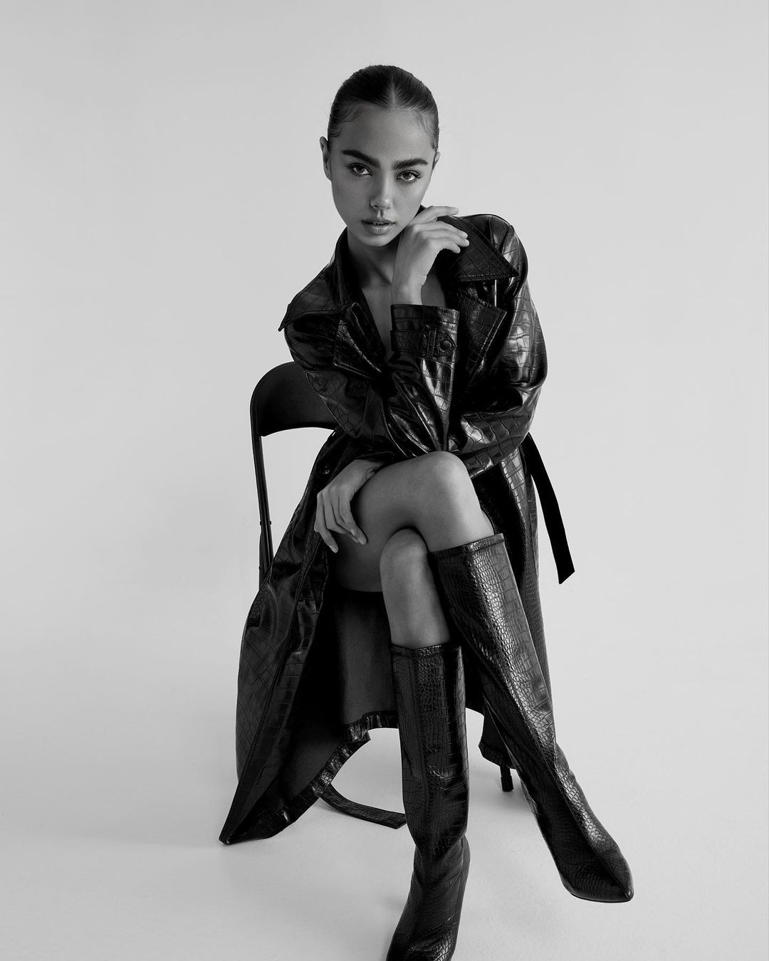 皮革面料 A型 翻驳领 踢踏舞鞋色  - VALI鞋履AI设计主图