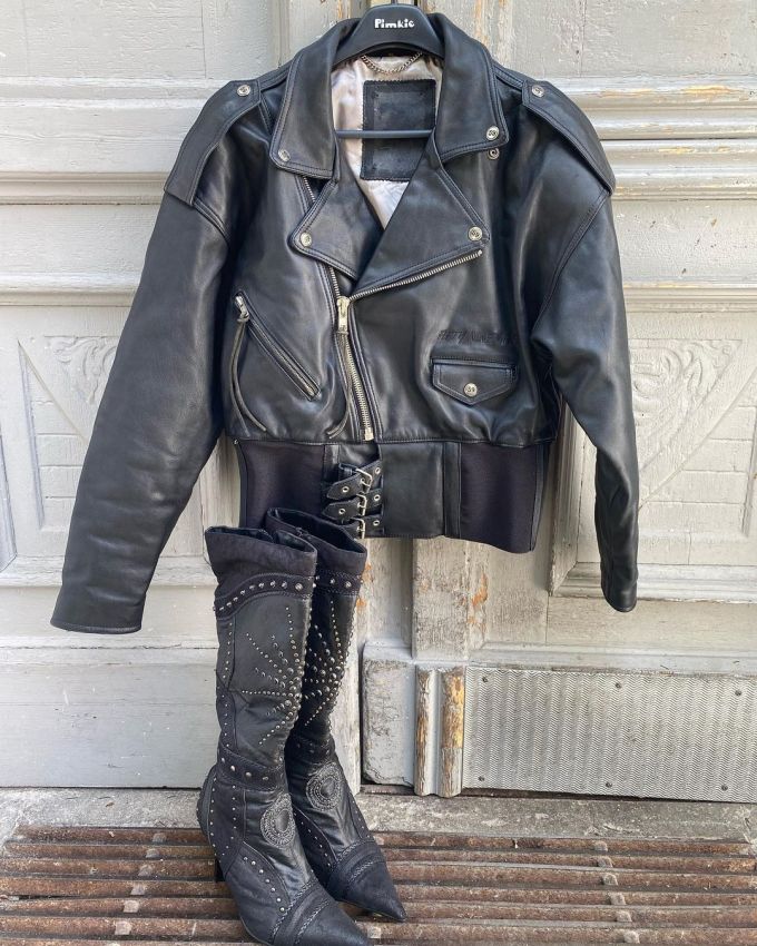 皮革面料 H型 翻驳领 蓝黑色 墨色 基础扣饰 功能拉链 基础拉链 