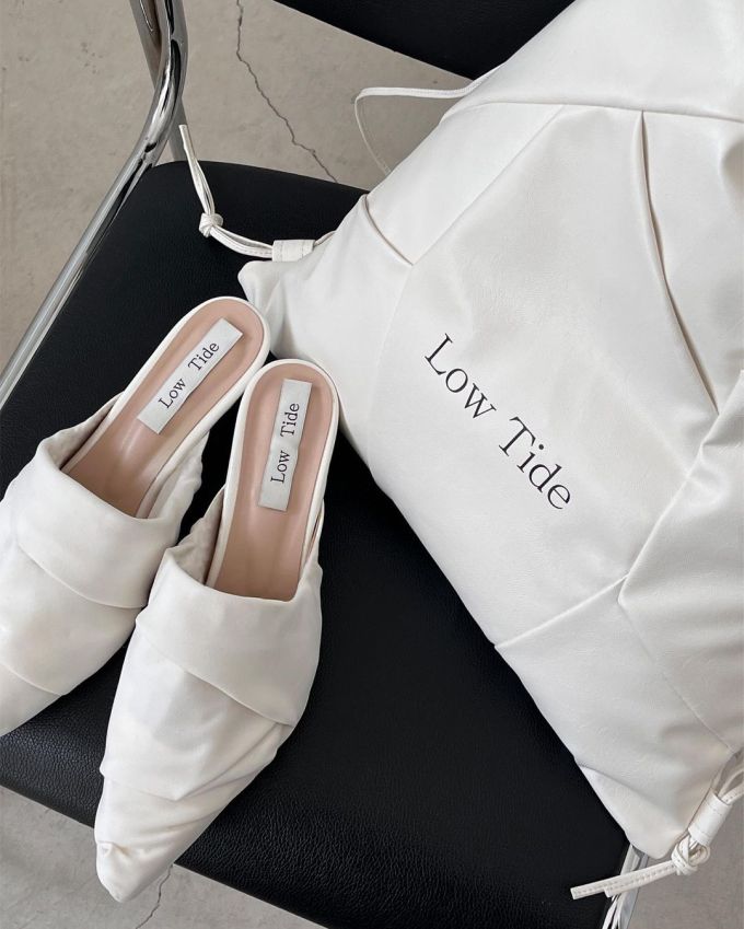 针织面料 文字图案 印花 云雾色 气泡白 