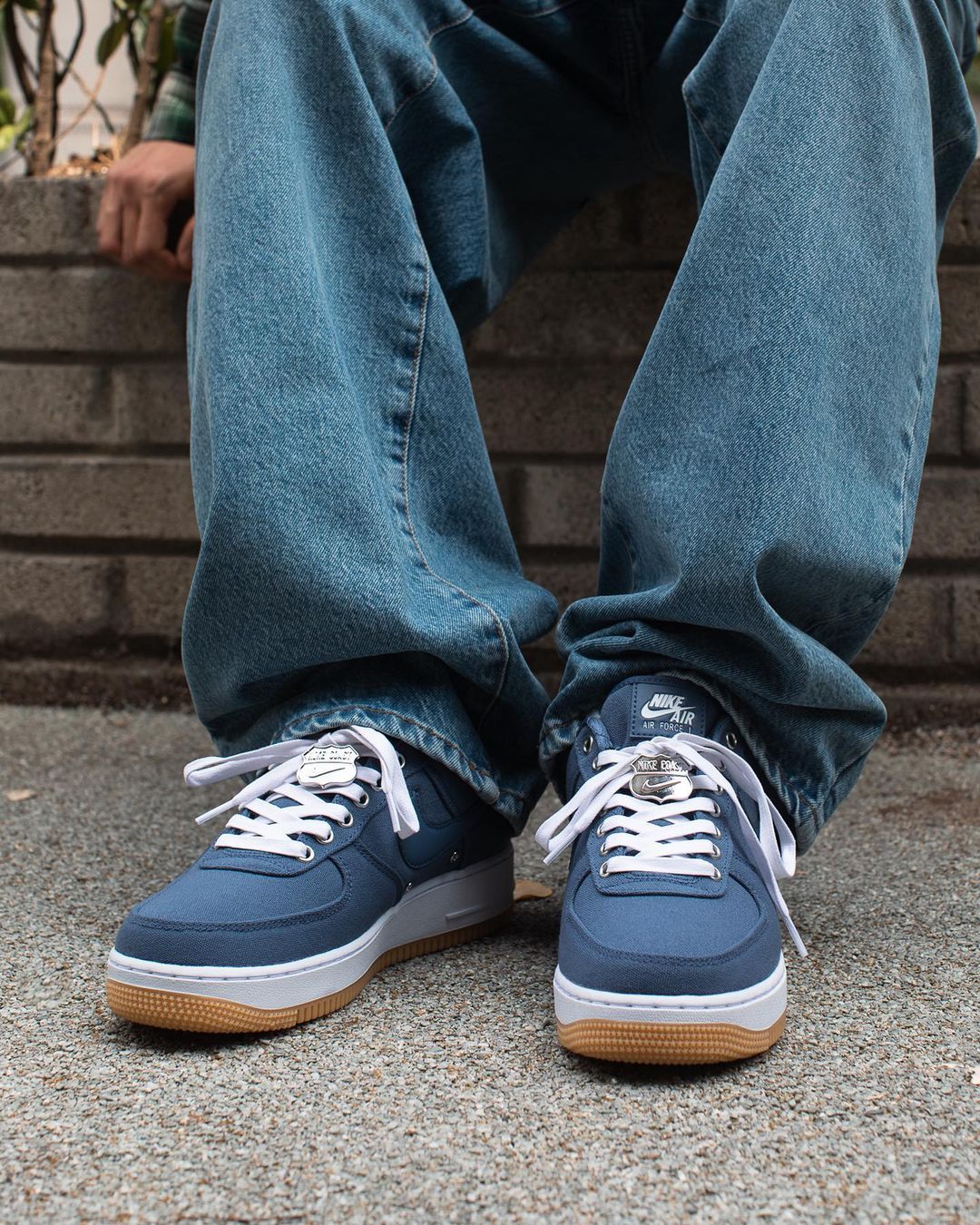 牛仔面料 洗水 全蚀色 暗灰蓝色  - VALI鞋履AI设计主图