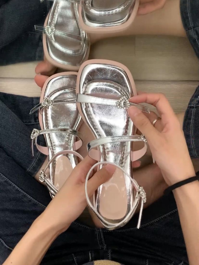 无帮 袢扣  - VALI鞋履AI设计主图