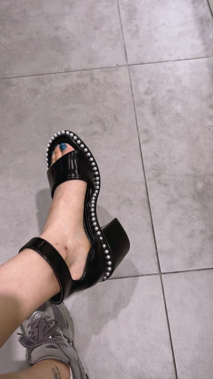 粗跟 无帮 皮革 