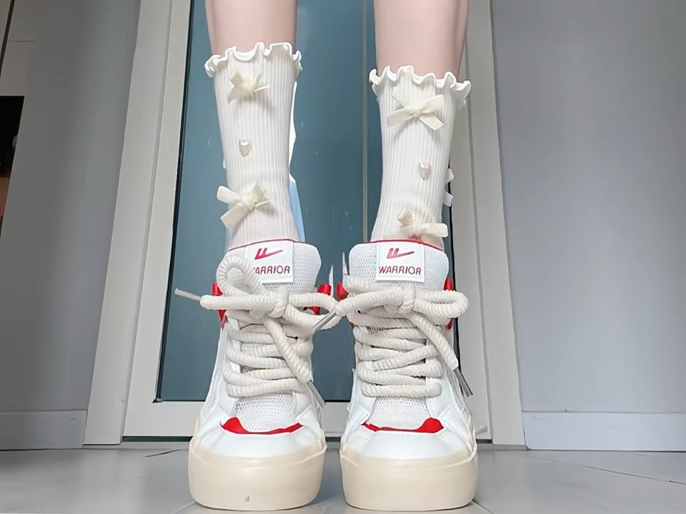  - VALI鞋履AI设计主图