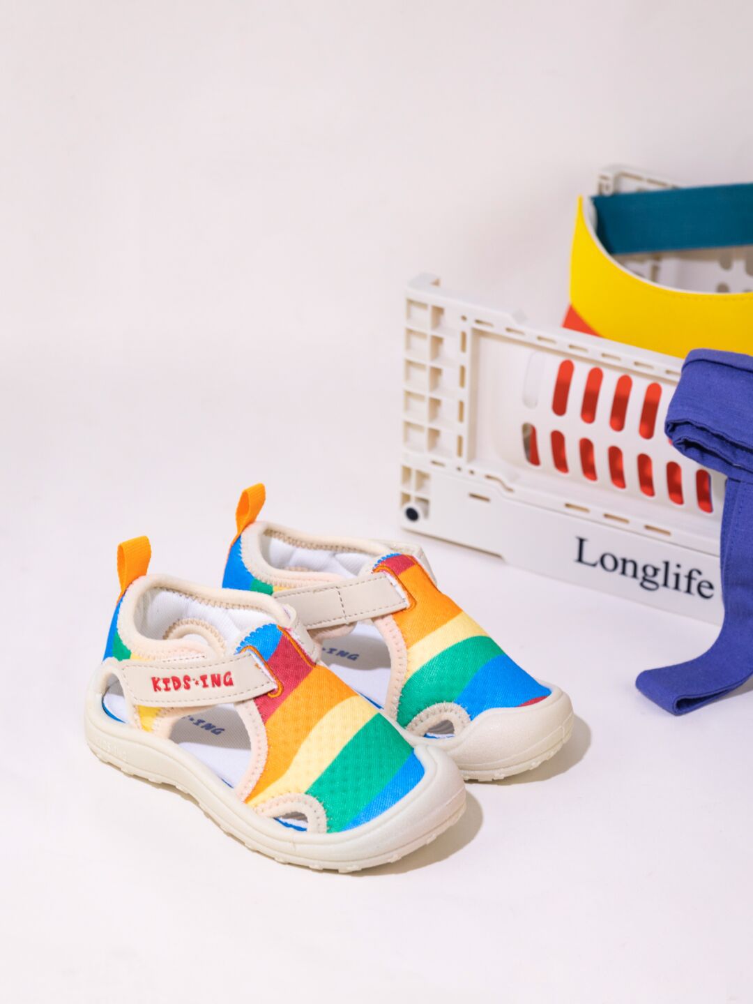 魔术贴  - VALI鞋履AI设计主图