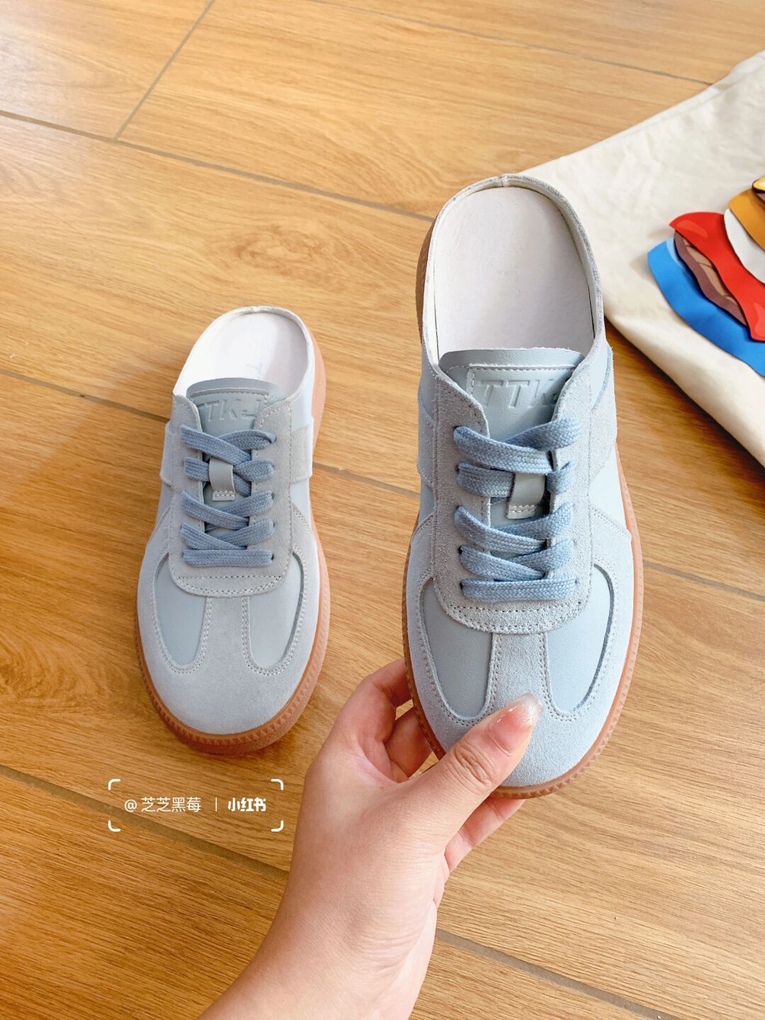 低帮  - VALI鞋履AI设计主图