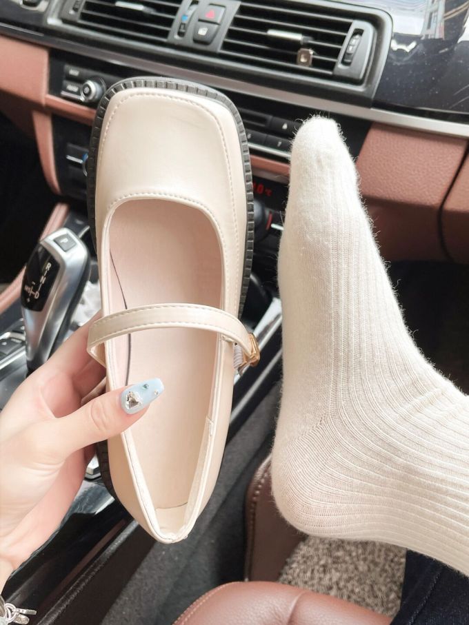 方头 袢扣 中口鞋 皮革 