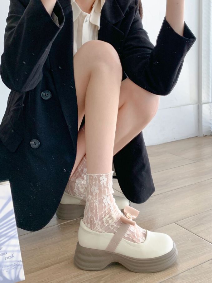 呢绒 A型 翻驳领 蓝黑色 基础扣饰 