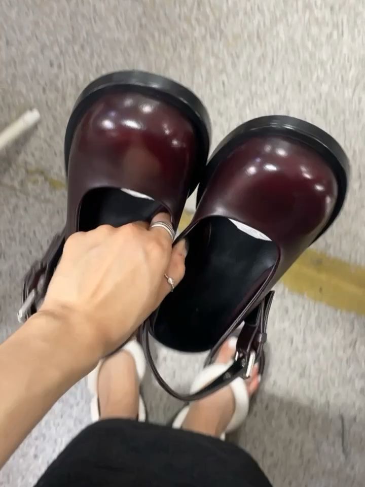 圆头 低帮 中口鞋 皮革  - VALI鞋履AI设计主图