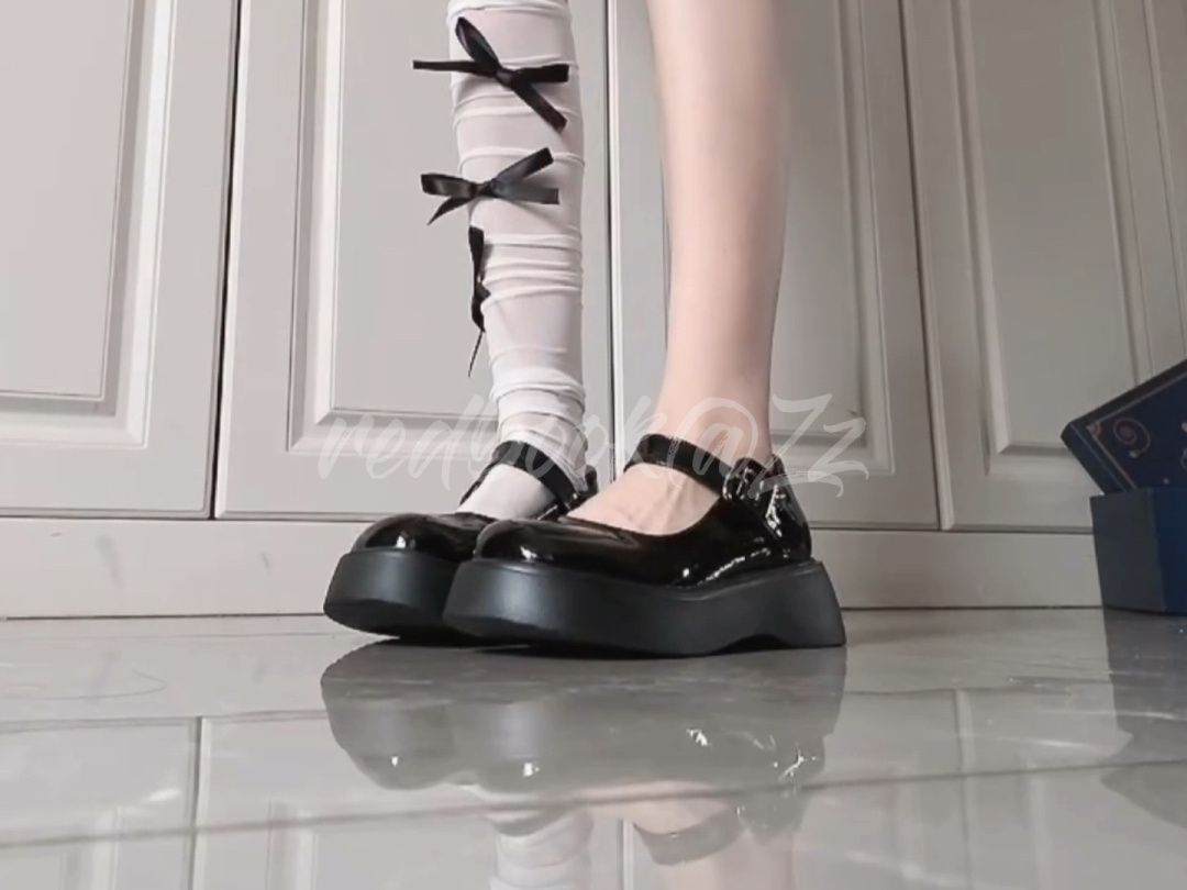 厚底 圆头 中口鞋 皮革  - VALI鞋履AI设计主图