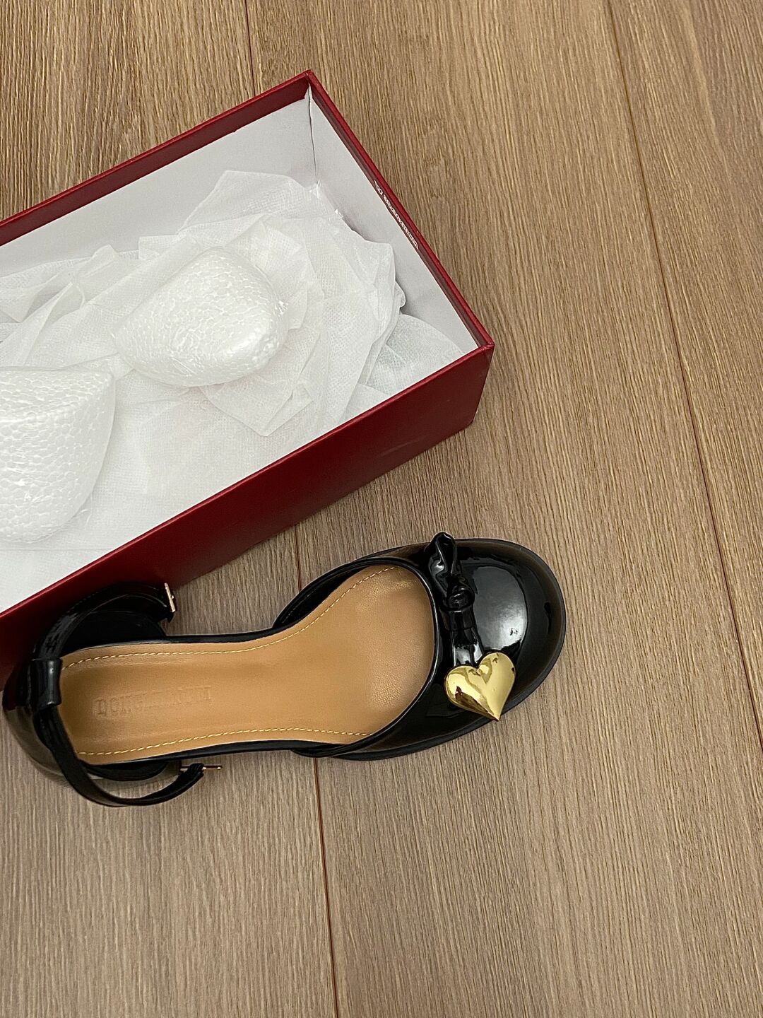 圆头 低帮 一脚蹬 浅口鞋 皮革  - VALI鞋履AI设计主图