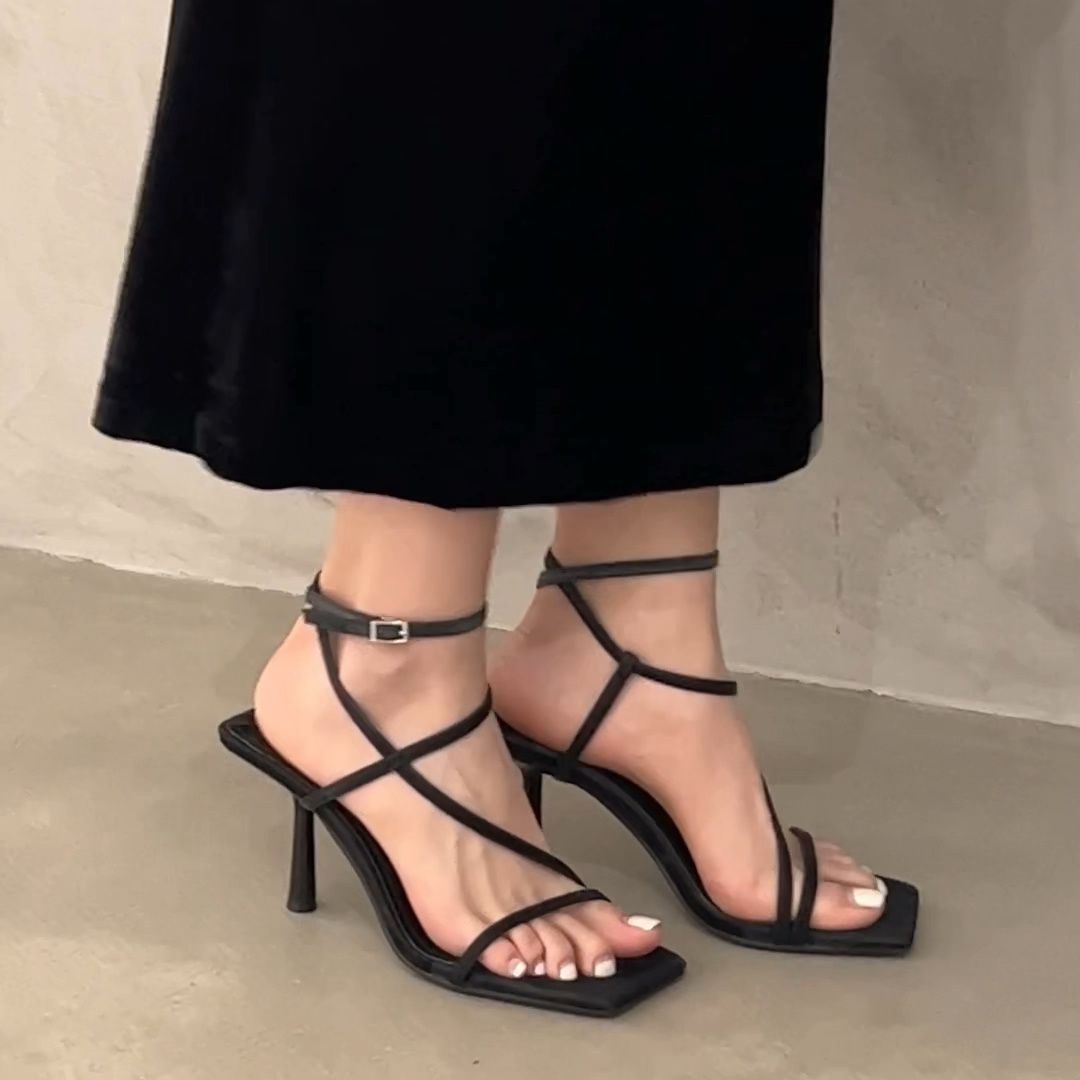  - VALI鞋履AI设计主图