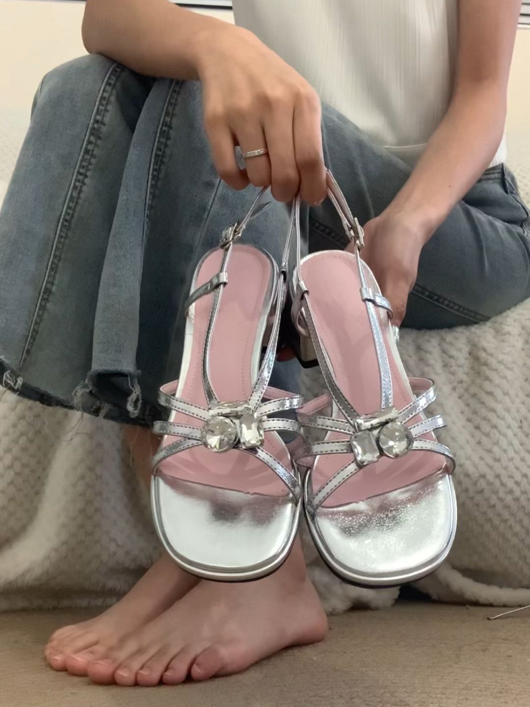 牛仔面料 洗水 轿车黑 暗影灰色  - VALI鞋履AI设计主图