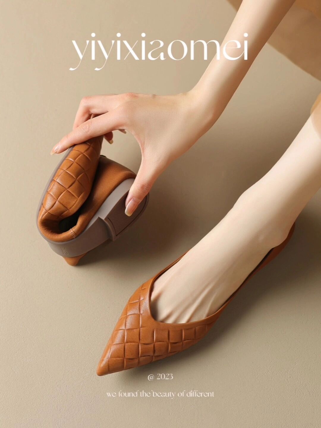 尖头 低帮 一脚蹬 浅口鞋 皮革  - VALI鞋履AI设计主图