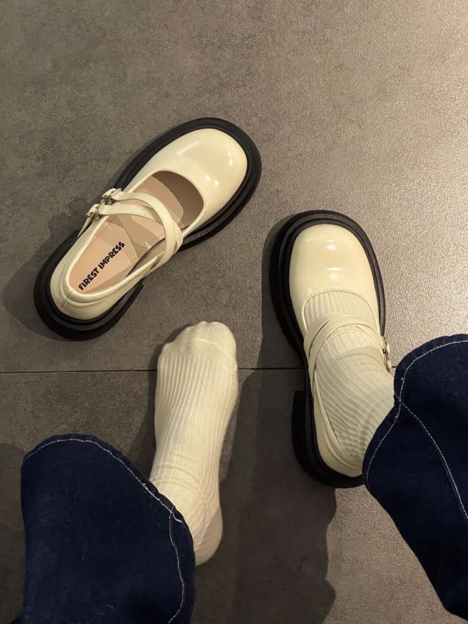 圆头 袢扣 中口鞋 皮革 