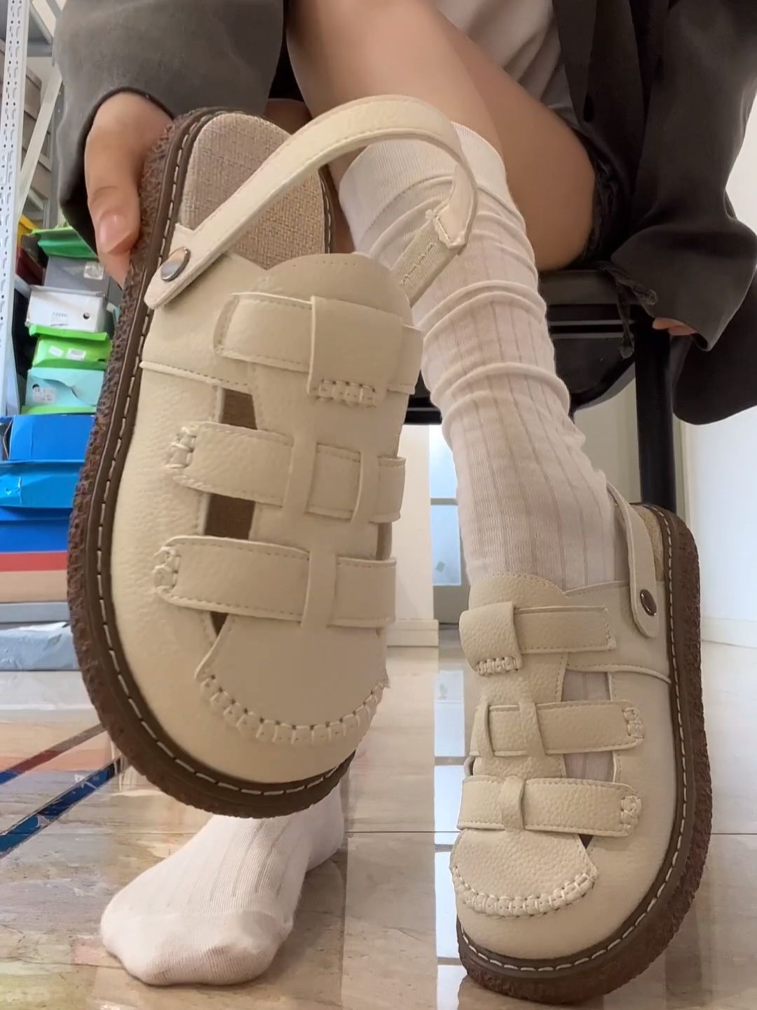 圆头 低帮 皮革  - VALI鞋履AI设计主图