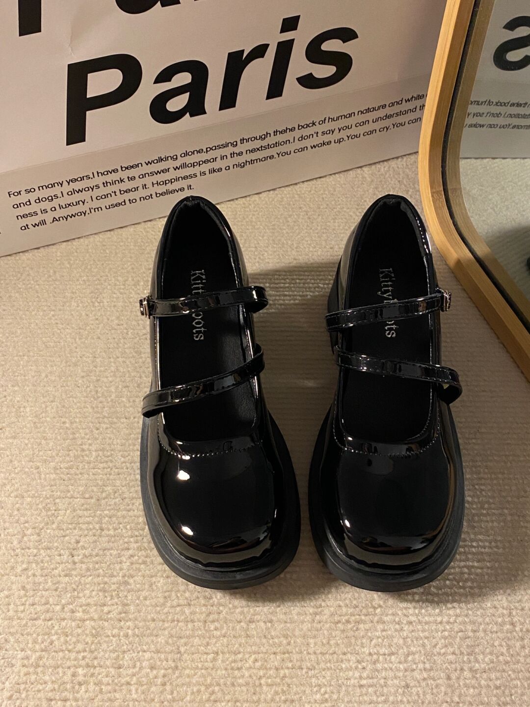 圆头 袢扣 中口鞋 皮革  - VALI鞋履AI设计主图