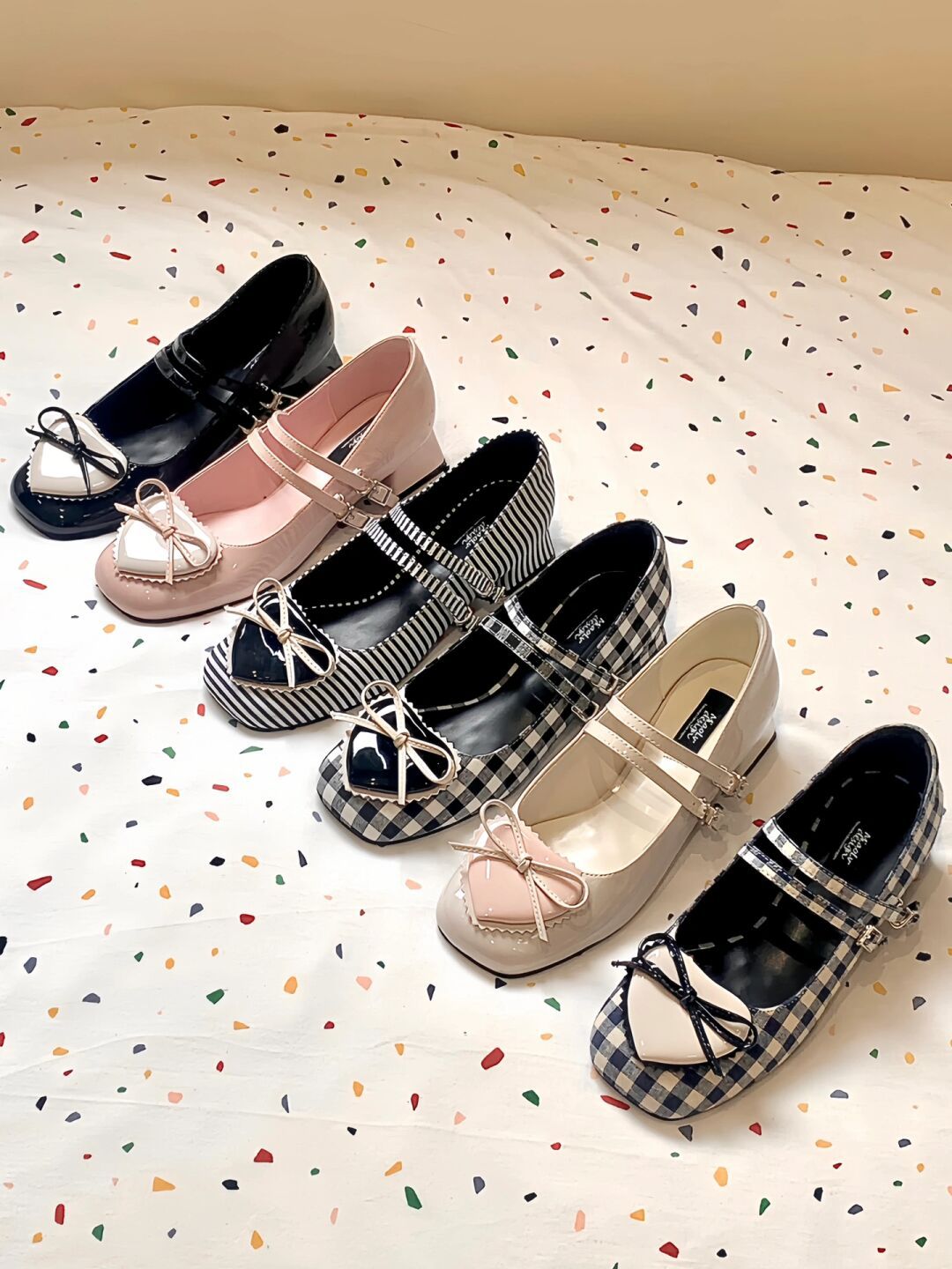 圆头 袢扣 浅口鞋 皮革  - VALI鞋履AI设计主图