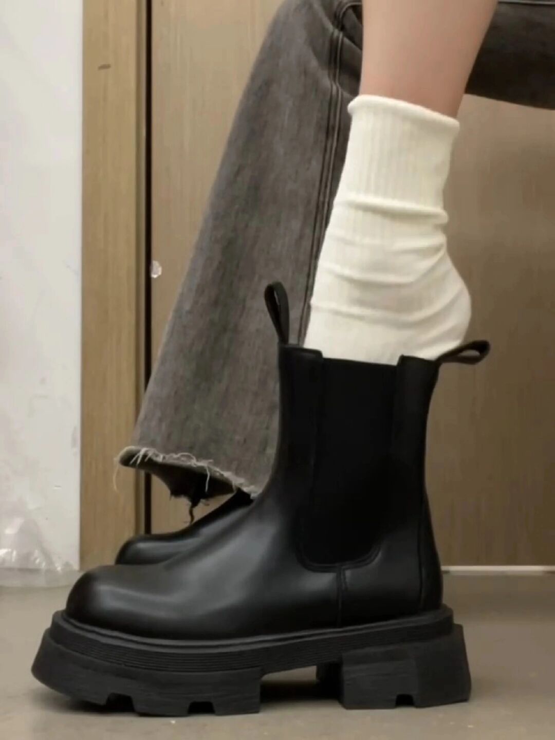 圆头 松紧带 皮革  - VALI鞋履AI设计主图