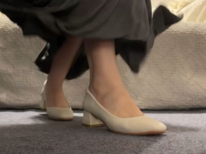 中跟 粗跟 低帮 一脚蹬 浅口鞋 皮革 